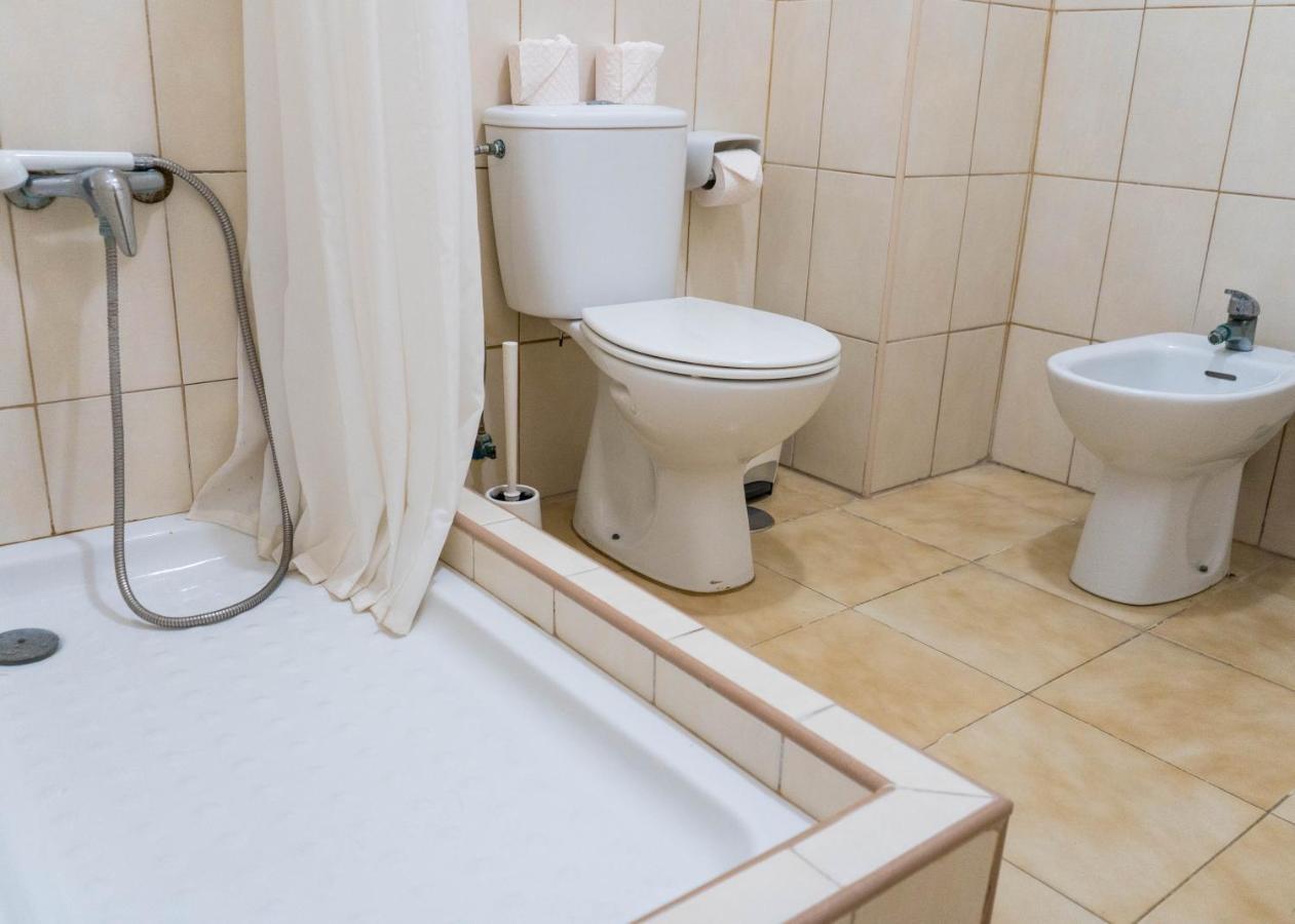 Pension Alcala Екстер'єр фото